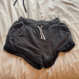 grey sweatshirt shorts